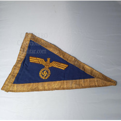 Admiral vehicle pennant