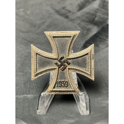 WW2 GERMAN IRON CROSS FIRST...