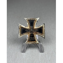 IRON CROSS FIRST CLASS...